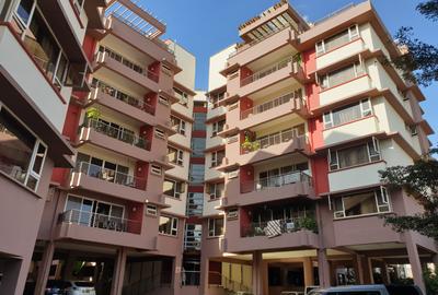 3 Bed Apartment with En Suite at 2Nd Parklands