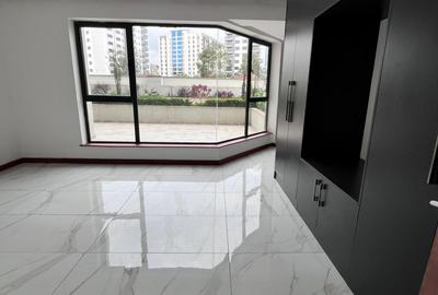 3 Bed Apartment with En Suite at Nyeri Road