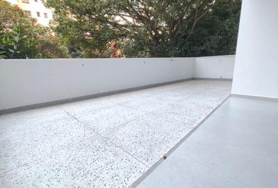 2 Bed Apartment with En Suite in Brookside - 2