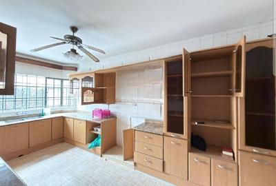 4 Bed Townhouse with En Suite in Kileleshwa - 4