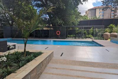 2 Bed Apartment with Swimming Pool in Riverside