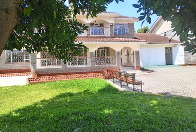 5 Bed House with En Suite at Loresho