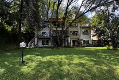 5 Bed Townhouse with En Suite in Kitisuru