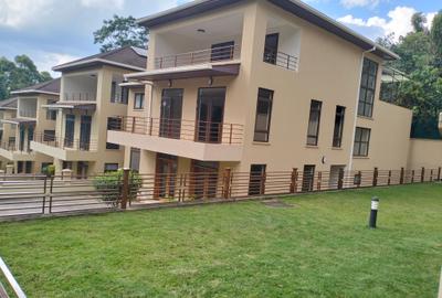 5 Bed Townhouse with En Suite in Lavington