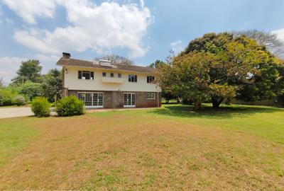 3 Bed House with En Suite at Lavington Green