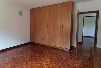 4 Bed Townhouse with En Suite in Karen - 4