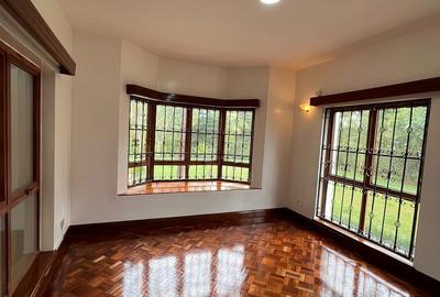 5 Bed Townhouse with En Suite in Runda - 3