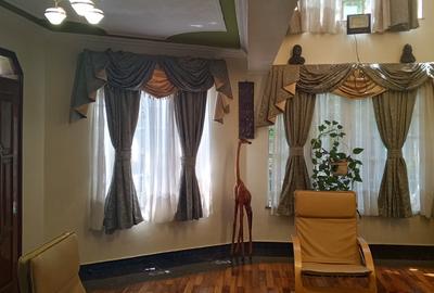 6 Bed Townhouse with En Suite at Brokeside