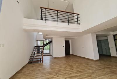 4 Bed Apartment with En Suite at Riverside Drive - 3