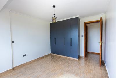 2 Bed Apartment with En Suite at New Kitisuru