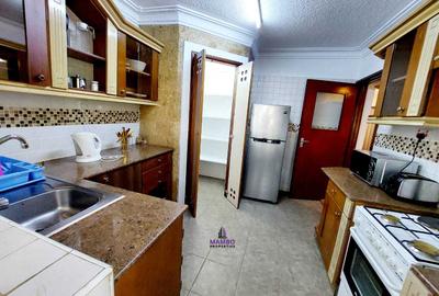 Serviced 2 Bed Apartment with En Suite at Brookside Drive - 3