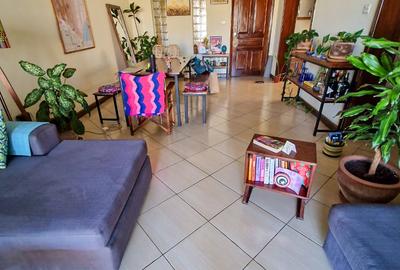 Furnished 2 Bed Apartment with En Suite in Brookside