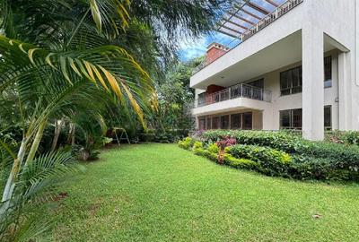 5 Bed Townhouse with En Suite in Lavington