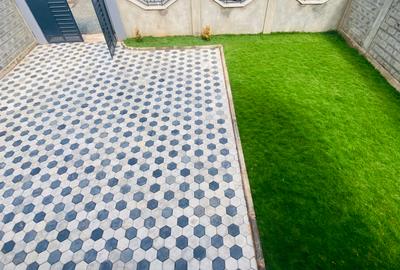 3 Bed Townhouse with En Suite at Eastern Bypass - 2