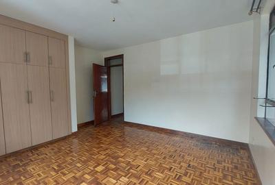 3 Bed Apartment with En Suite in Kileleshwa - 4