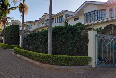 4 Bed Townhouse with En Suite in Westlands Area - 2