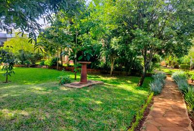 3 Bed House with En Suite in Runda
