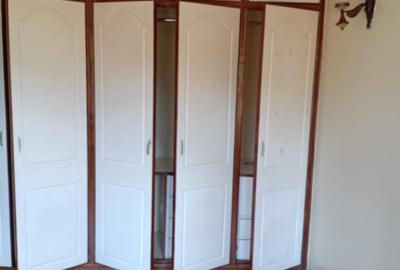 5 Bed House with En Suite in Kitisuru - 4