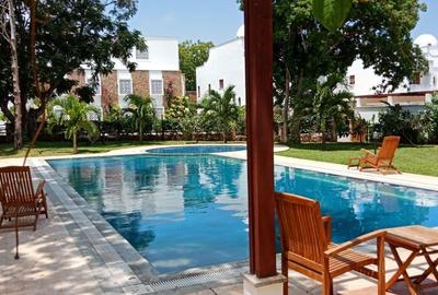 4 Bed Villa with En Suite in Nyali Area