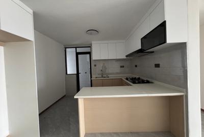 3 Bed Apartment with En Suite at Riverside Drive - 4