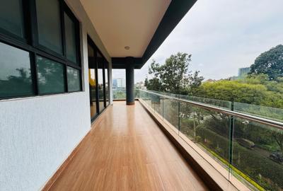 4 Bed Apartment with En Suite at Spring Valley