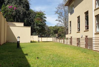 5 Bed Townhouse with En Suite at Lavington Green - 3