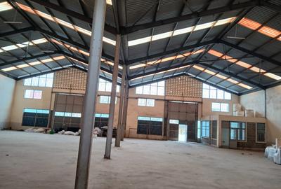 10,000 ft² Warehouse with Service Charge Included in Mombasa Road