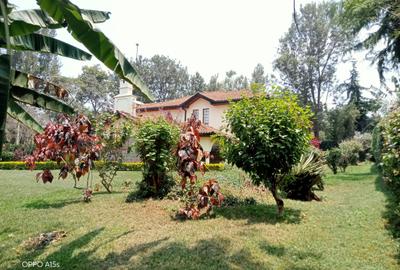 5 Bed House with En Suite in Runda - 3