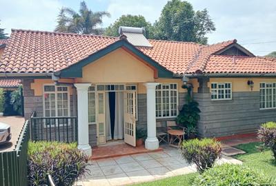 3 Bed House with En Suite at Runda - 2