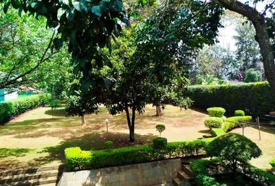 6 Bed House with En Suite in Runda - 2