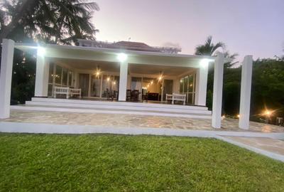 3 Bed Villa with En Suite in Malindi