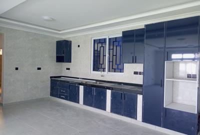 Serviced 2 Bed Apartment with En Suite in Nyali Area - 3