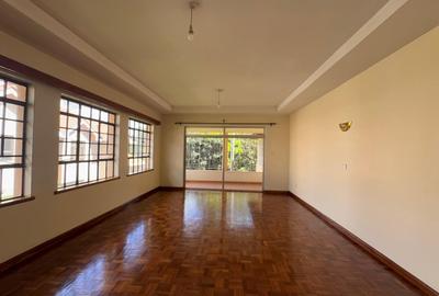 5 Bed House with En Suite in Runda - 4