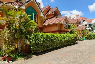 5 Bed Townhouse with En Suite at Valley Arcade