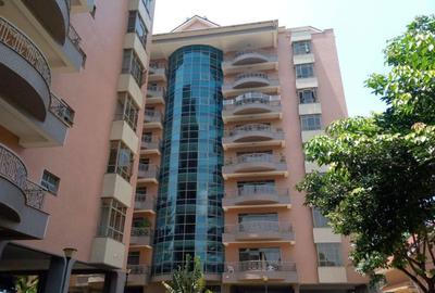 3 Bed Apartment with En Suite in Kilimani