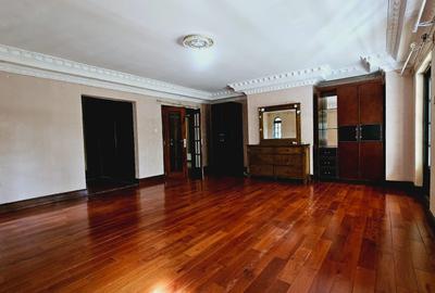 5 Bed Townhouse with En Suite in Karen