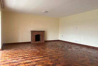 3 Bed Apartment with En Suite in Runda