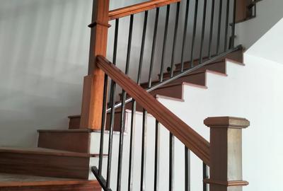 5 Bed Apartment with En Suite in Parklands
