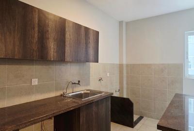 3 Bed Apartment with En Suite in Riverside - 4