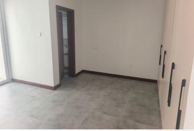 3 Bed Apartment with En Suite in Parklands - 3