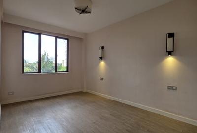 1 Bed Apartment with En Suite in Riverside - 4