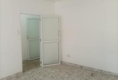 Office with Service Charge Included in Kilimani - 4