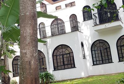 4 Bed Townhouse with En Suite at Riverside Drive - 4