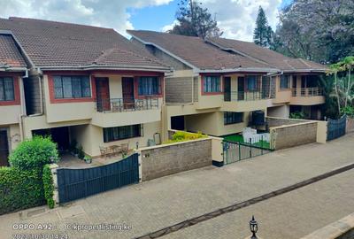 5 Bed Townhouse with En Suite in Lavington