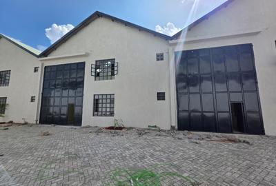 4,000 ft² Warehouse with Parking in Mlolongo - 2