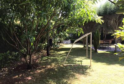 4 Bed Villa with En Suite in Ridgeways