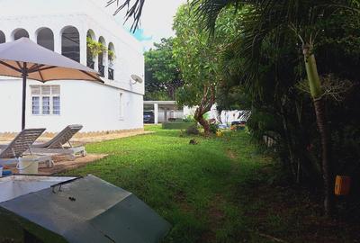 4 Bed House with En Suite in Diani - 4