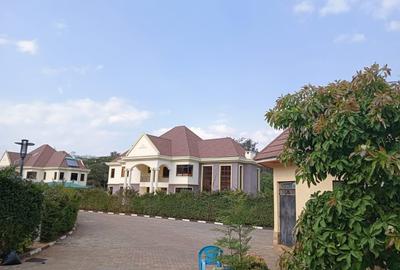 5 Bed House with En Suite in Karen