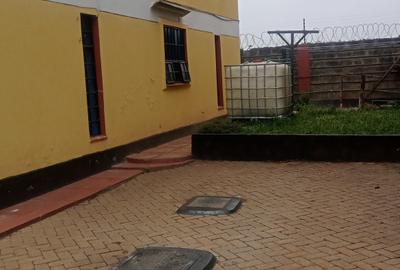 5 Bed House in Banana - 4