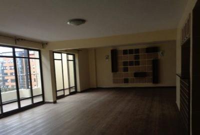 2 Bed Apartment with En Suite in Westlands Area - 3